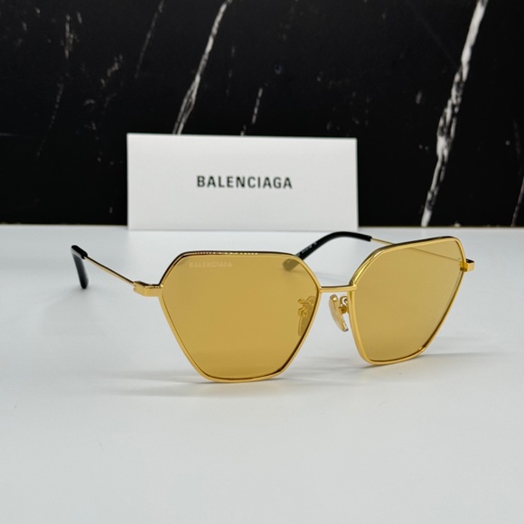 NEW BB0194S 002 BALENCIAGA GOLD YELLOW GEOMETRIC WOMEN BALENCIAGA SUNGLASSES - Picture 4 of 10